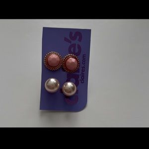 claire’s earrings